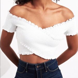 ✨[ Hollister ] Smocked Wrap Top